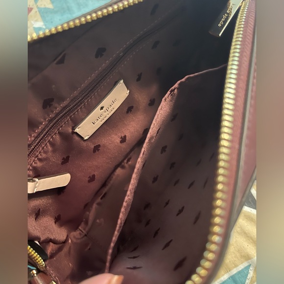 Kate spade crossbody color cherrywood - Picture 3 of 3